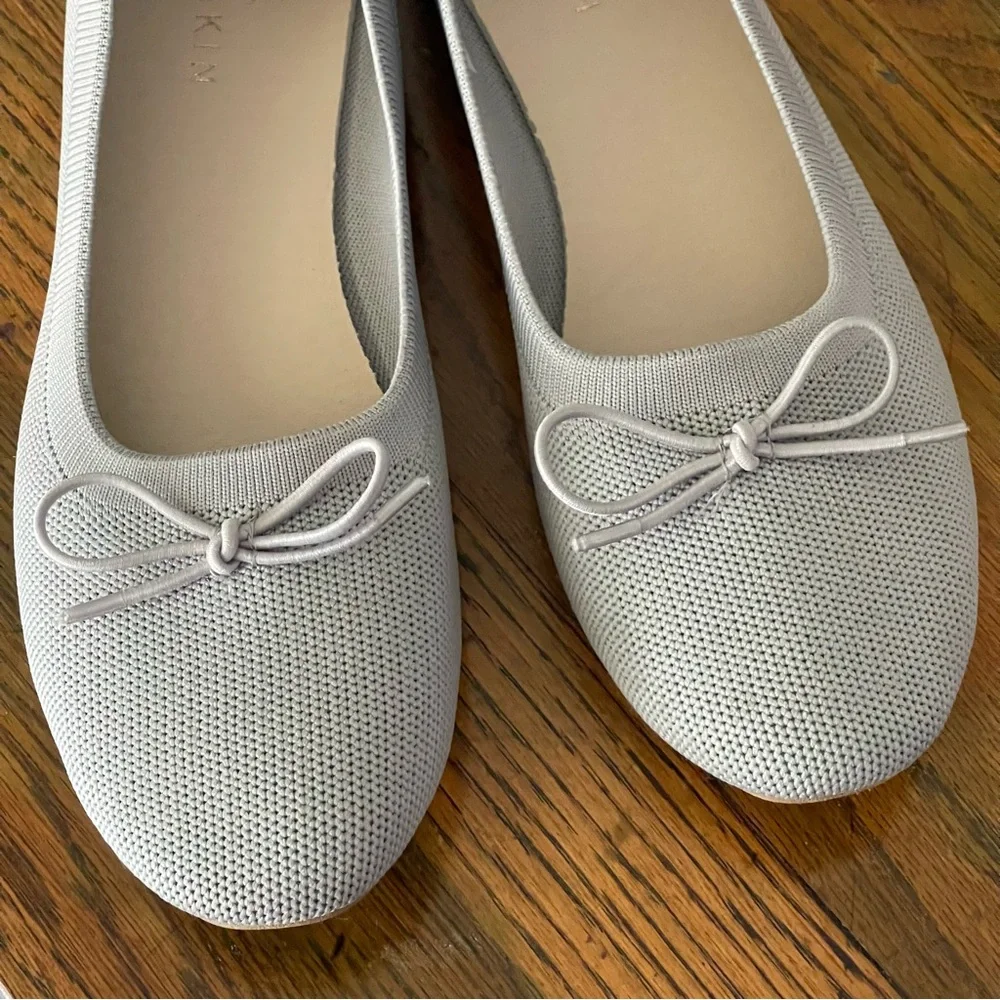 Danskin Wonder Light Gray Mesh Ballet Flats with Bow Sz 8.5 (9) Cushion Soles